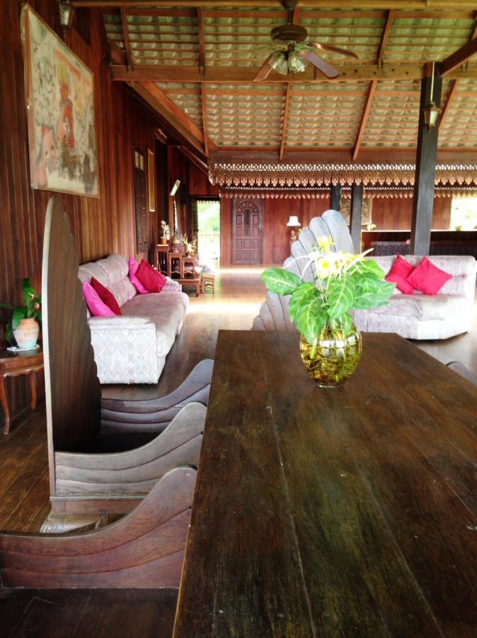 Ruen Thai Rim Haad Thang Kwian Eksteriør bilde