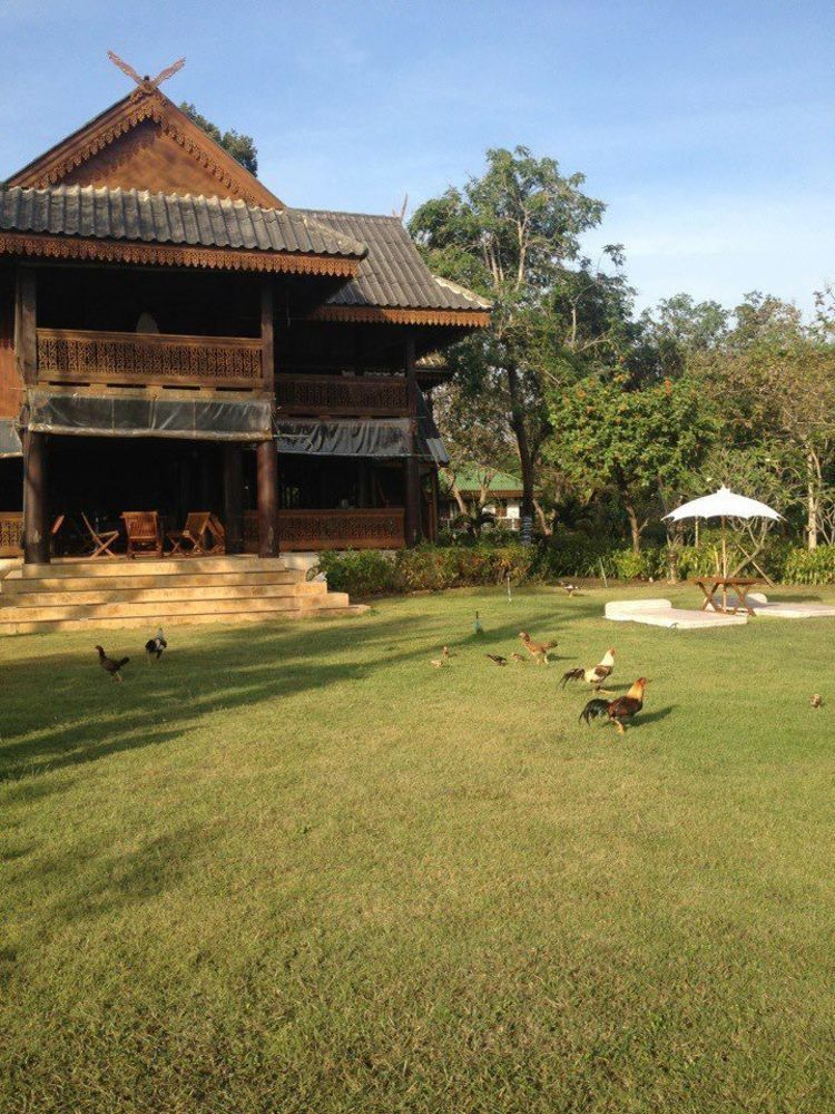 Ruen Thai Rim Haad Thang Kwian Eksteriør bilde